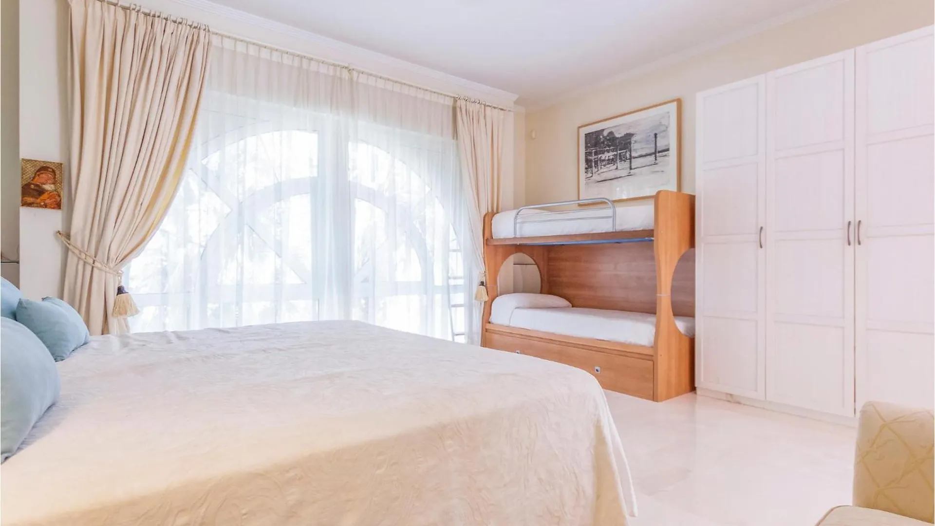 7 Bedroom Cozy Home In マラガ スペイン