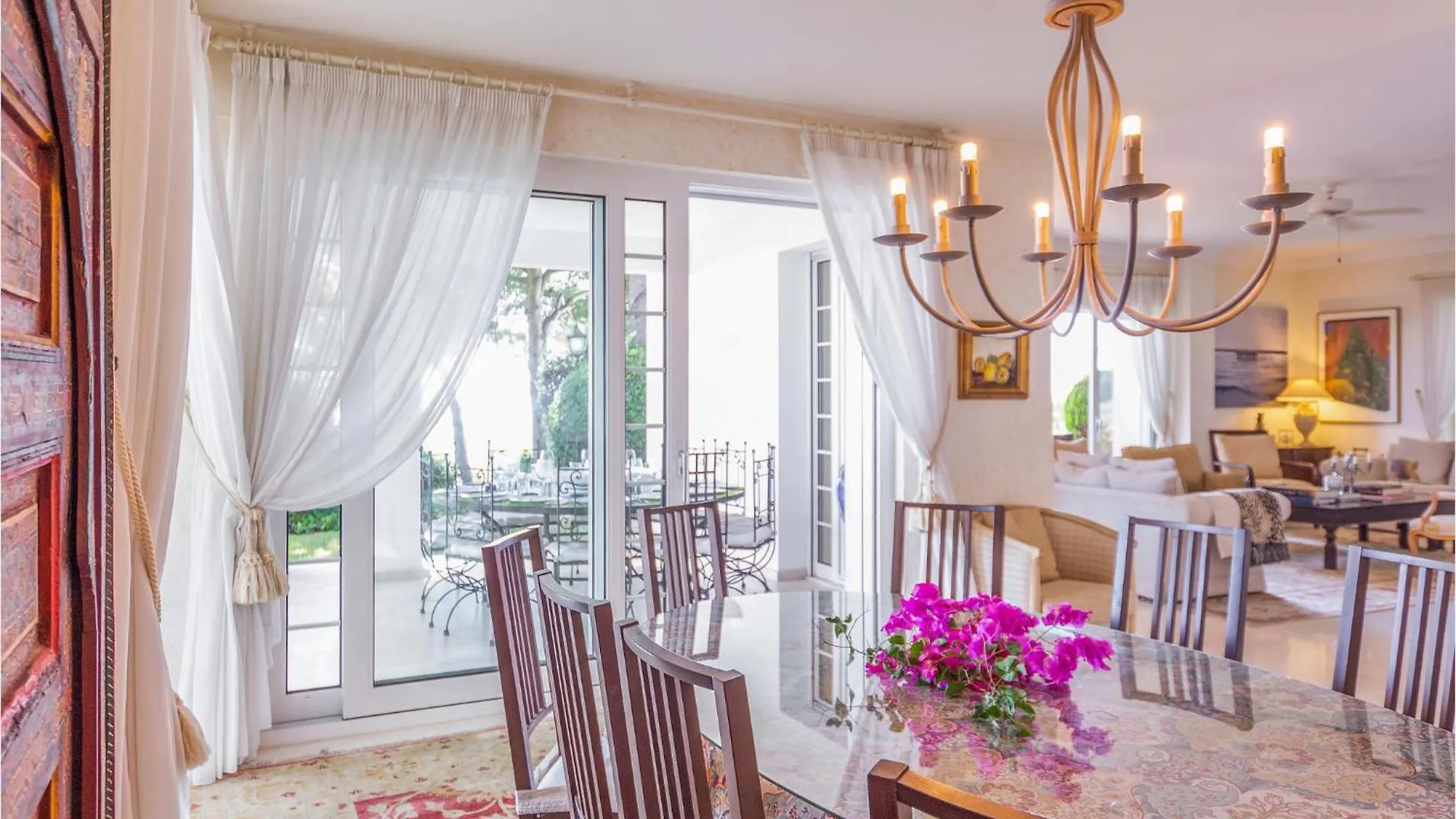 7 Bedroom Cozy Home In マラガ 別荘