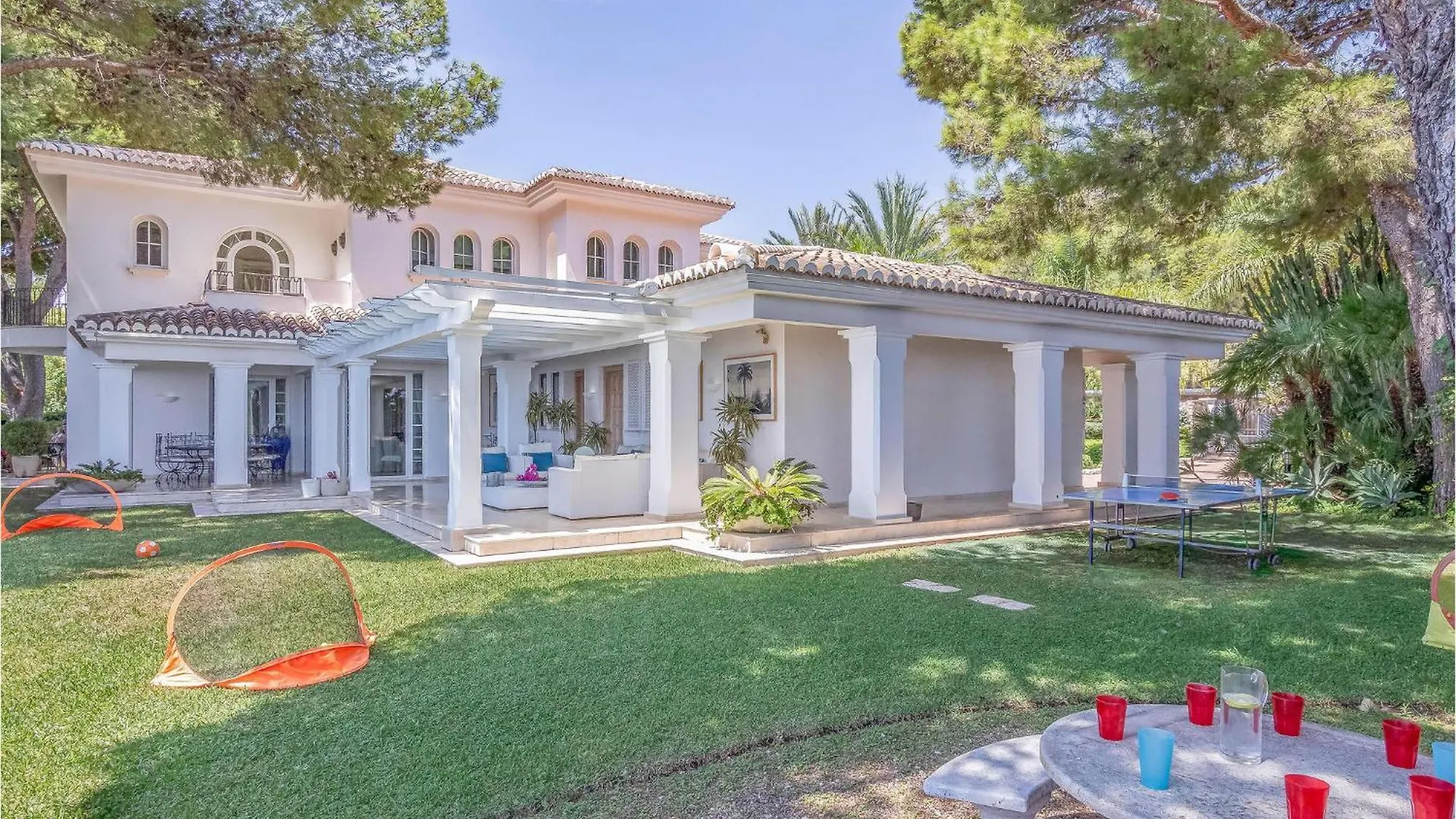 7 Bedroom Cozy Home In Málaga